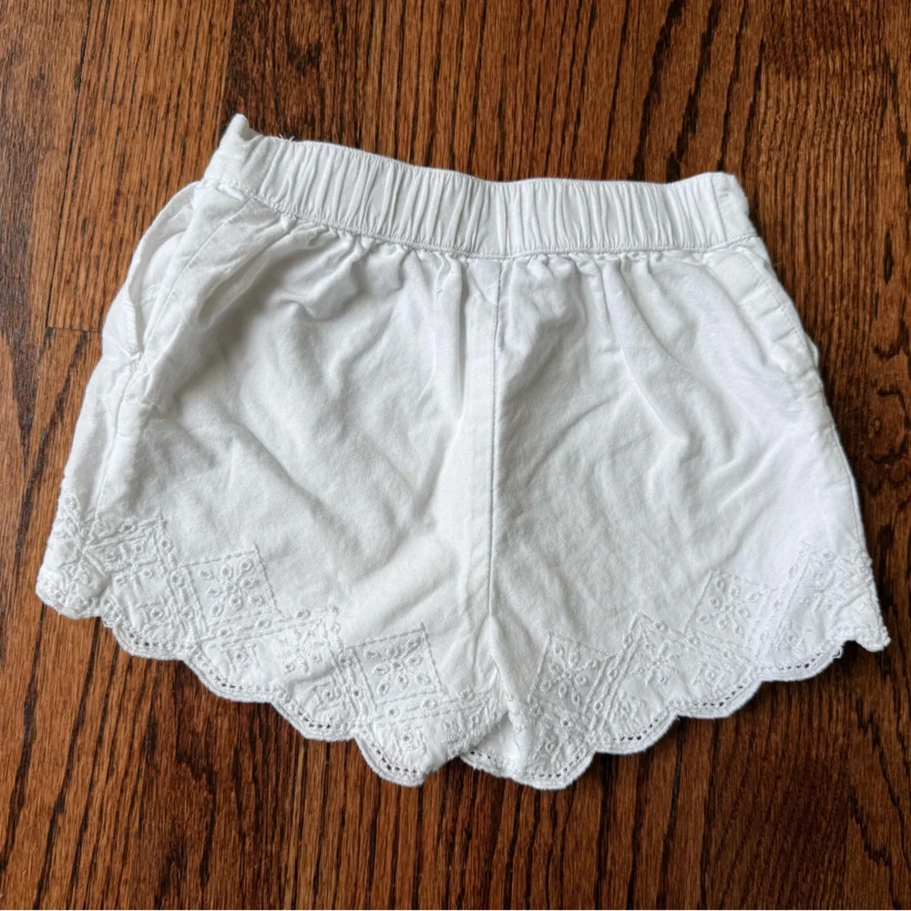 GAP White Eyelet Scallop Hem Girls' Shorts